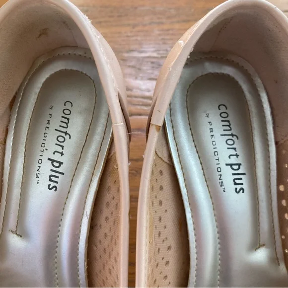 4/$10 - Comfort Plus Pale Pink Heeled Pumps with Bows - Picture 7 of 15